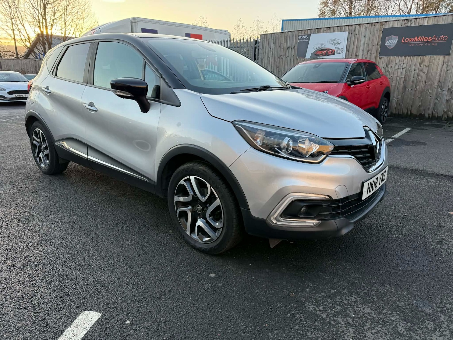 Used Renault Captur 2018 for sale - 76799599: Photo 1