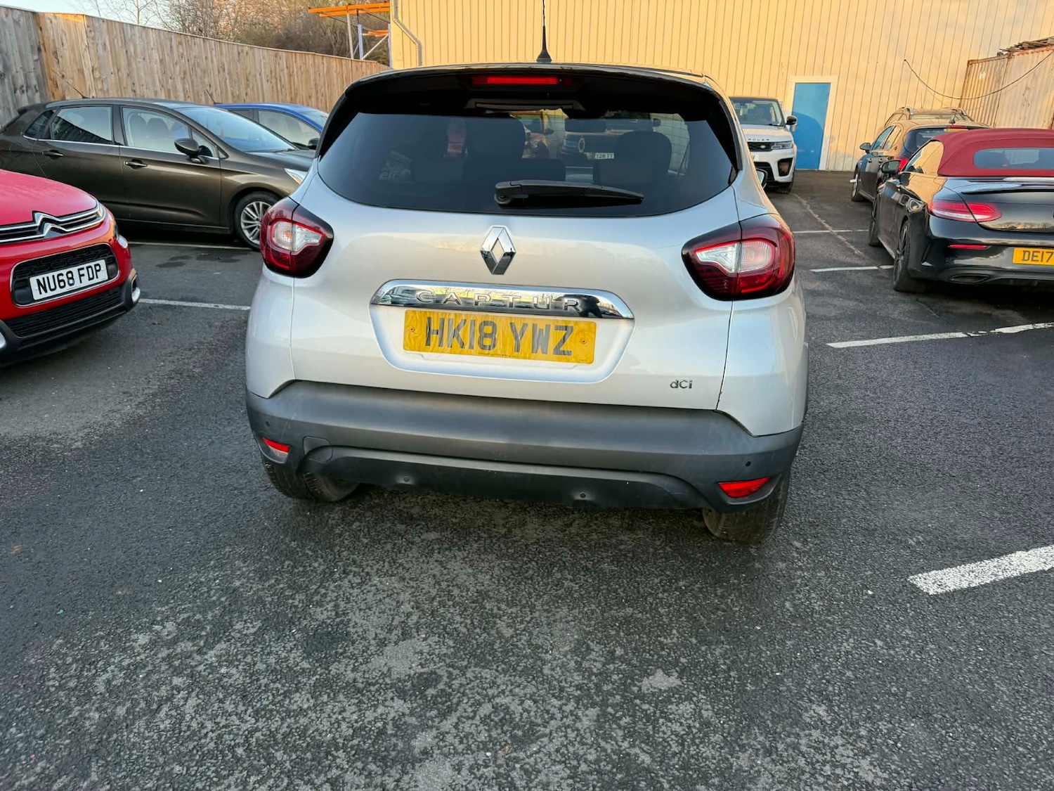 Used Renault Captur 2018 for sale - 76799599: Photo 6