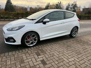 Used Ford Fiesta 2019 for sale - 77112774: Photo