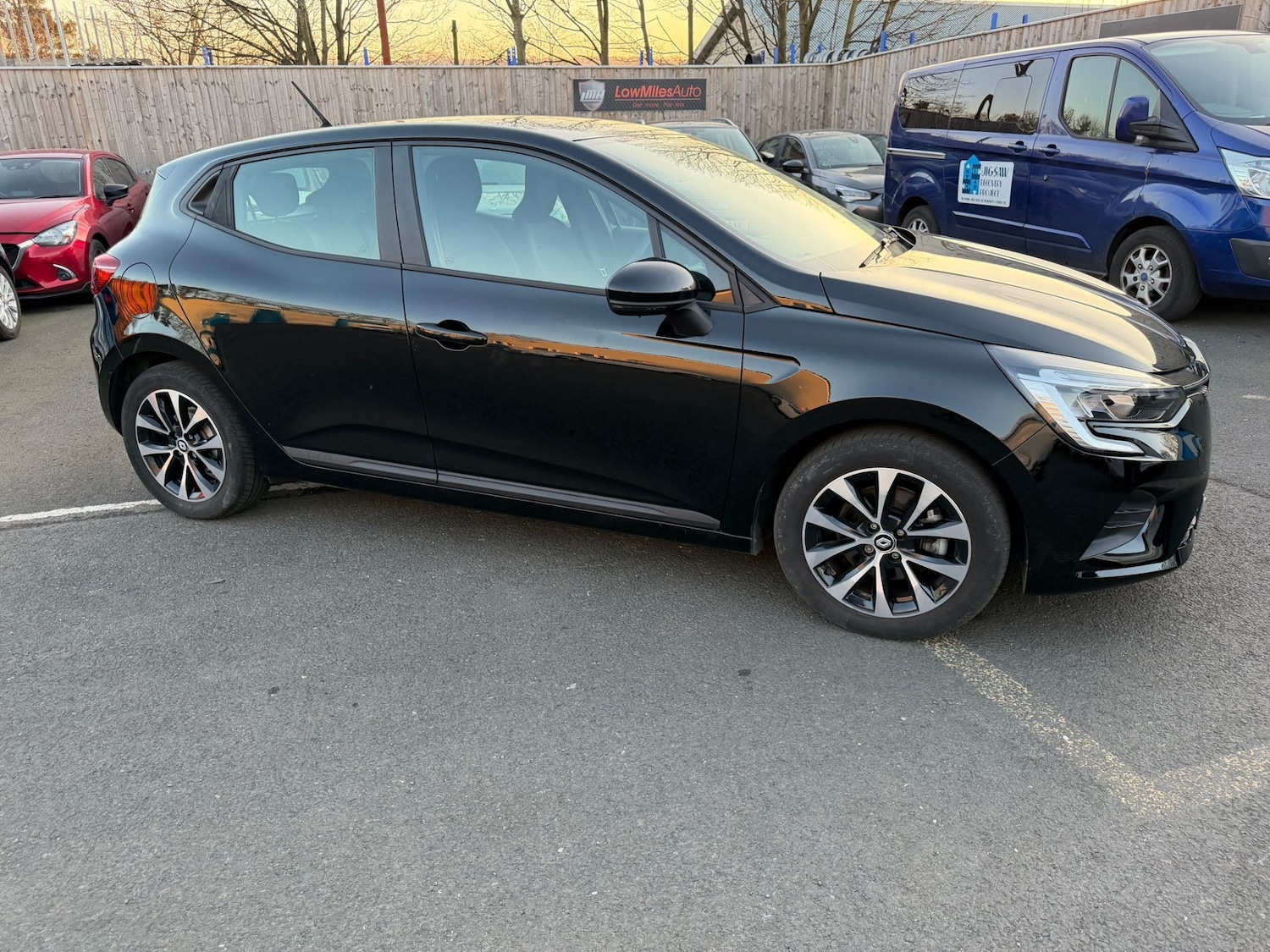 Used Renault Clio 2023 for sale - 77784847: Photo 7