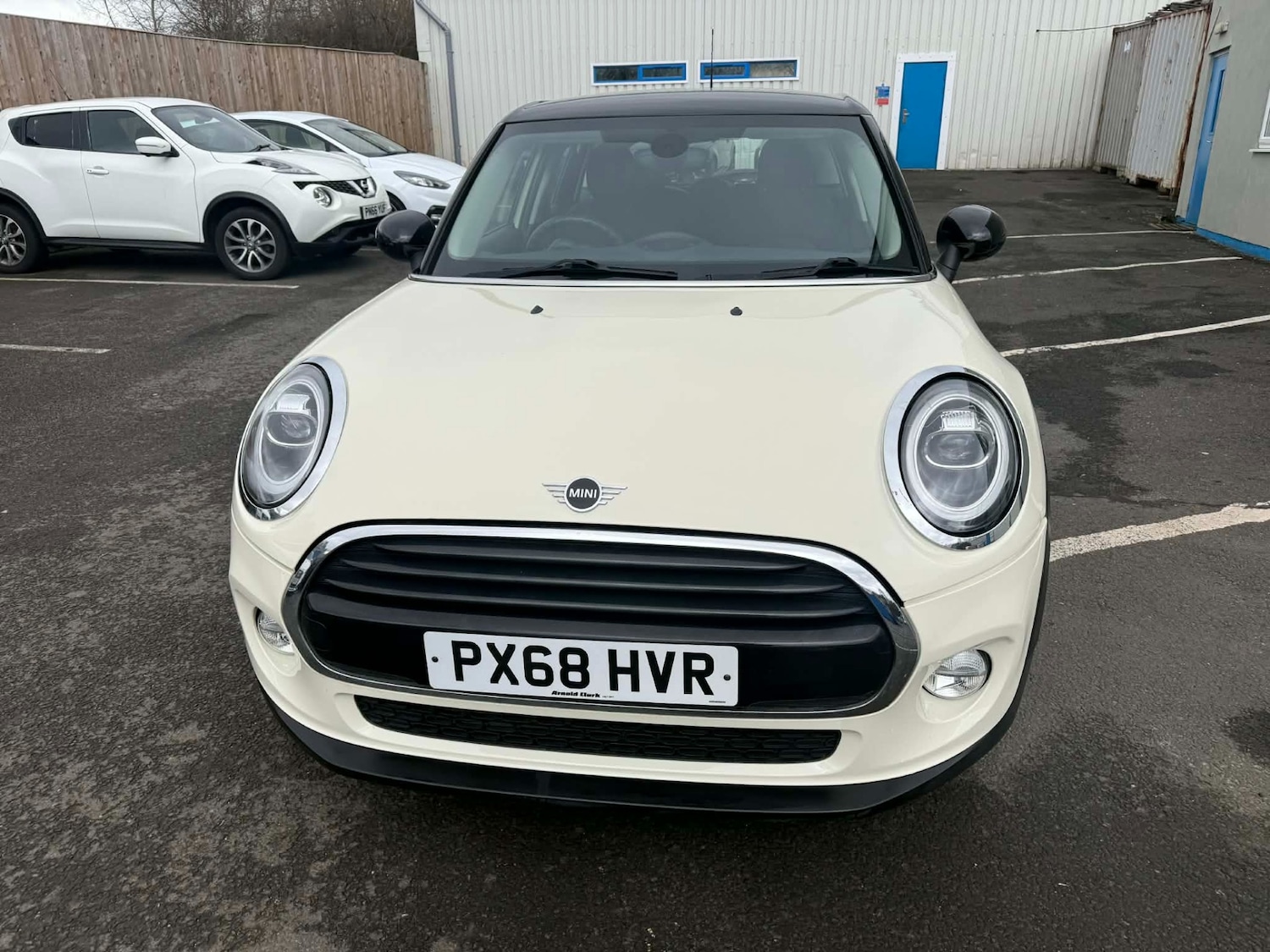 Used MINI Hatch 2019 for sale - 77637006: Photo 2