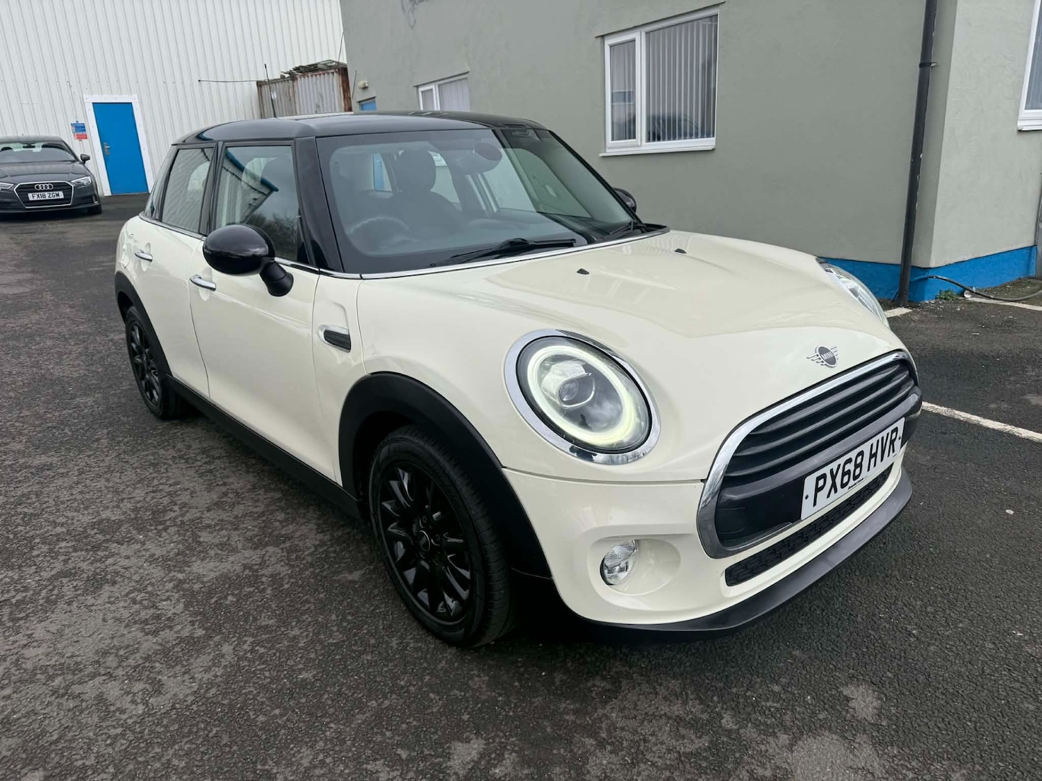 Used MINI Hatch 2019 for sale - 77637006: Photo 3