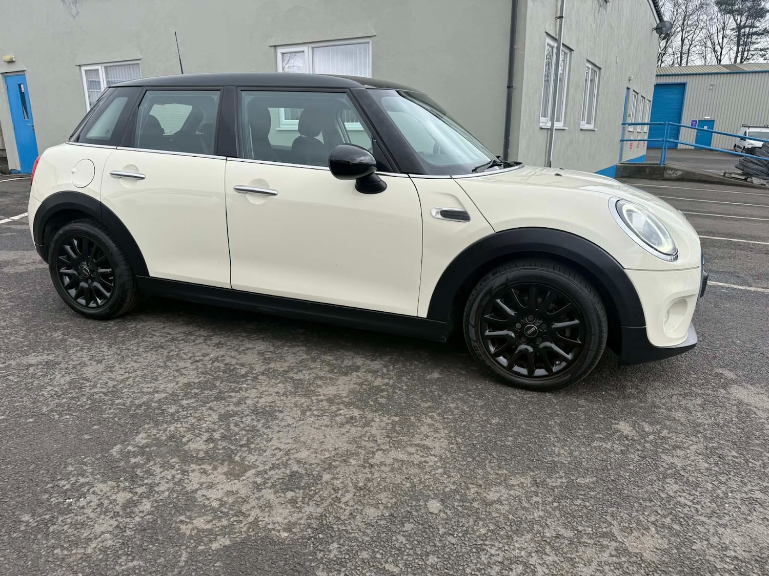 Used MINI Hatch 2019 for sale - 77637006: Photo 4