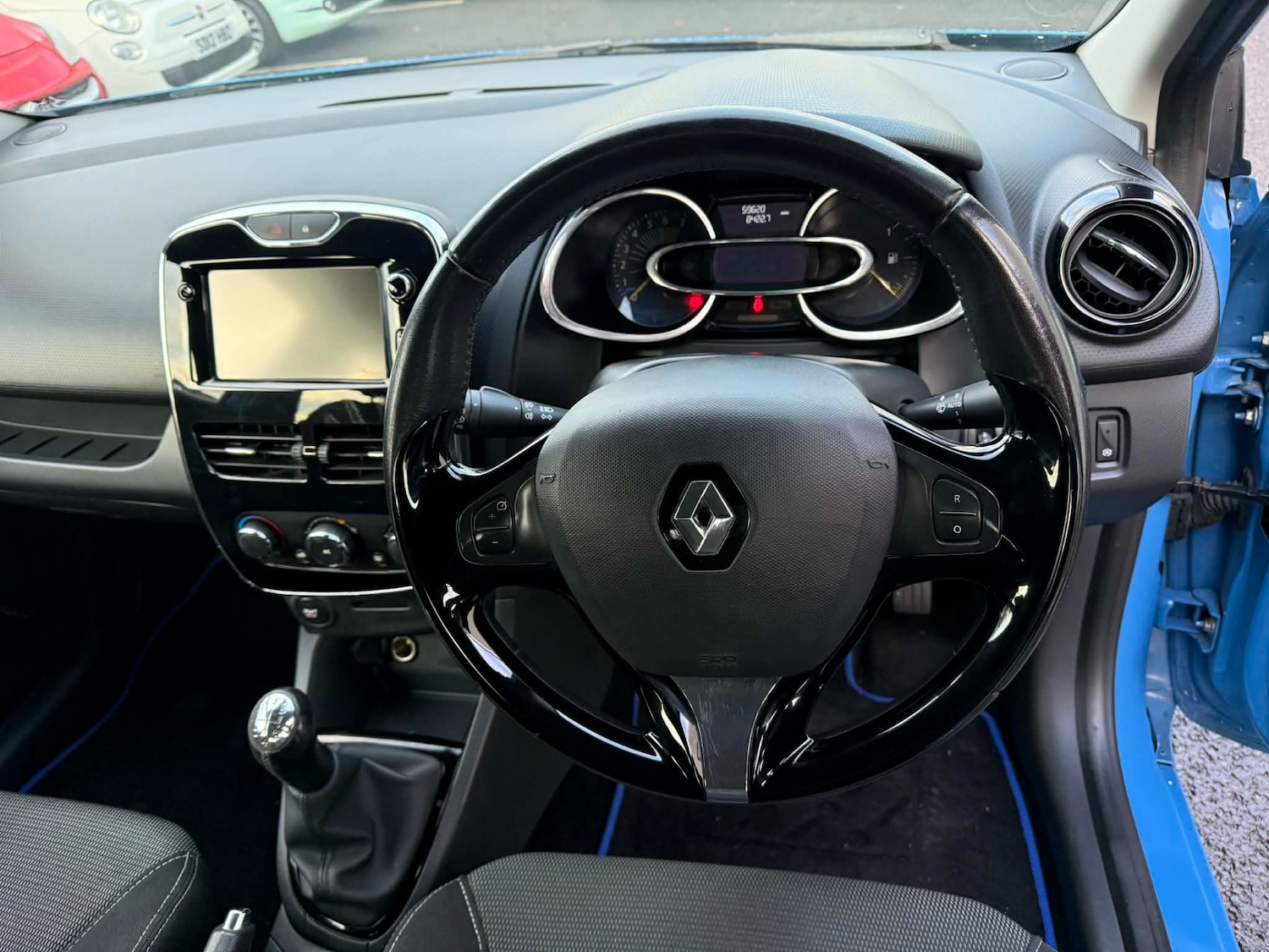 Used Renault Clio 2013 for sale - 76664322: Photo 11