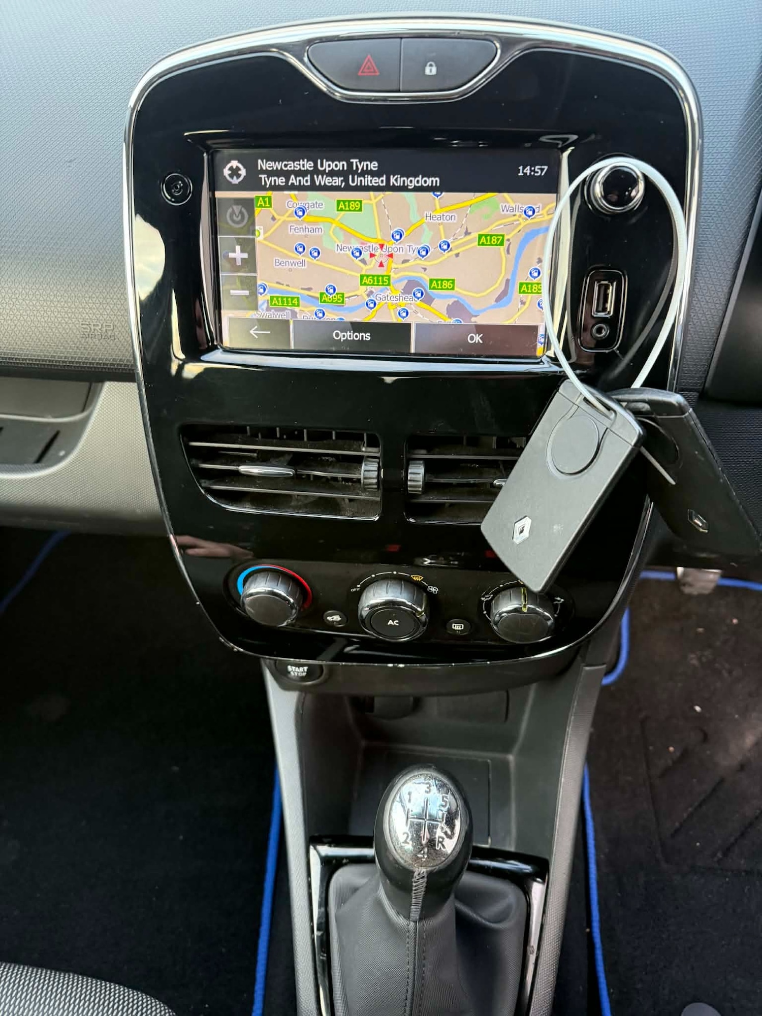 Used Renault Clio 2013 for sale - 76664322: Photo 12