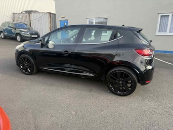 Used Renault Clio 2015 for sale - 76520865: Photo