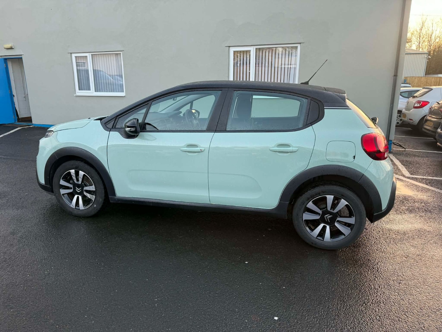 Used Citroen C3 2018 for sale - 76749869: Photo 4