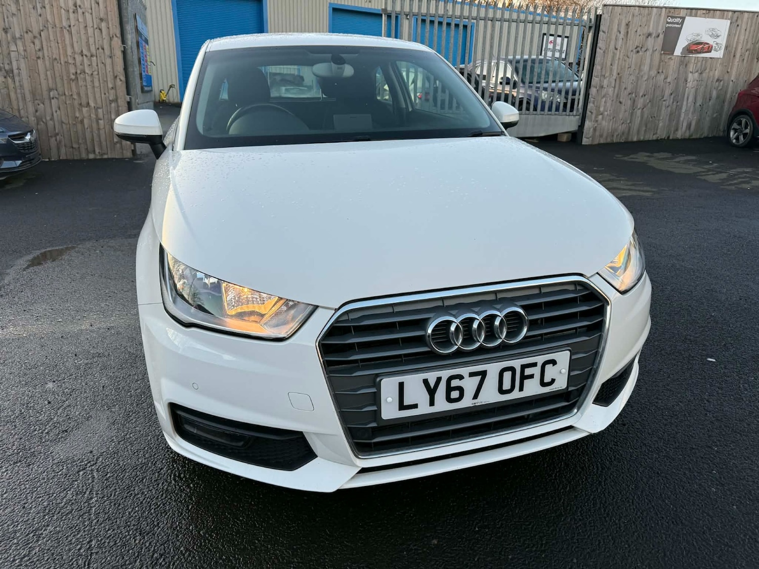 Used Audi A1 2017 for sale - 77637135: Photo 2