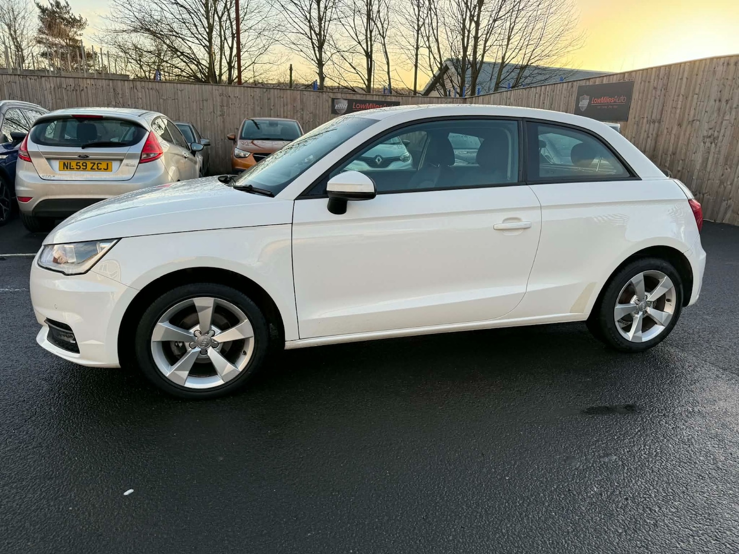 Used Audi A1 2017 for sale - 77637135: Photo 4