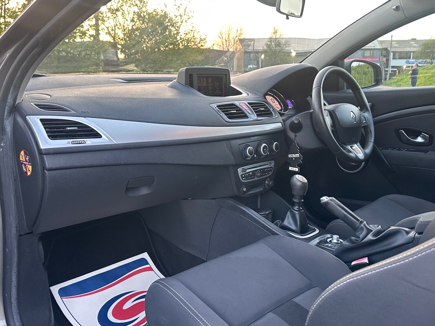 Used Renault Megane 2010 for sale - 78109054: Photo 11