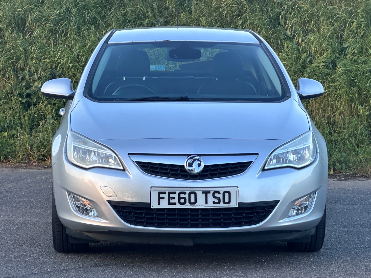 Used Vauxhall Astra 2010 for sale - 78109655: Photo 2