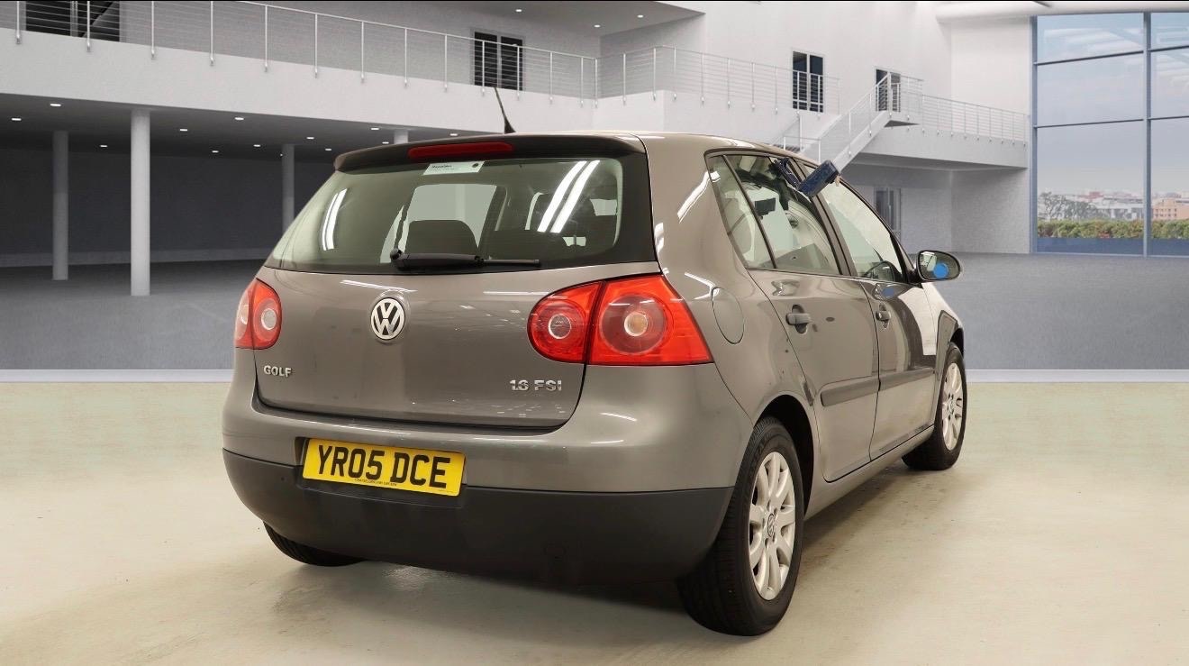 Used Volkswagen Golf 2005 for sale - 78108435: Photo 4