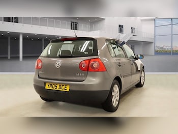 Used Volkswagen Golf 2005 for sale - 78108435: Photo