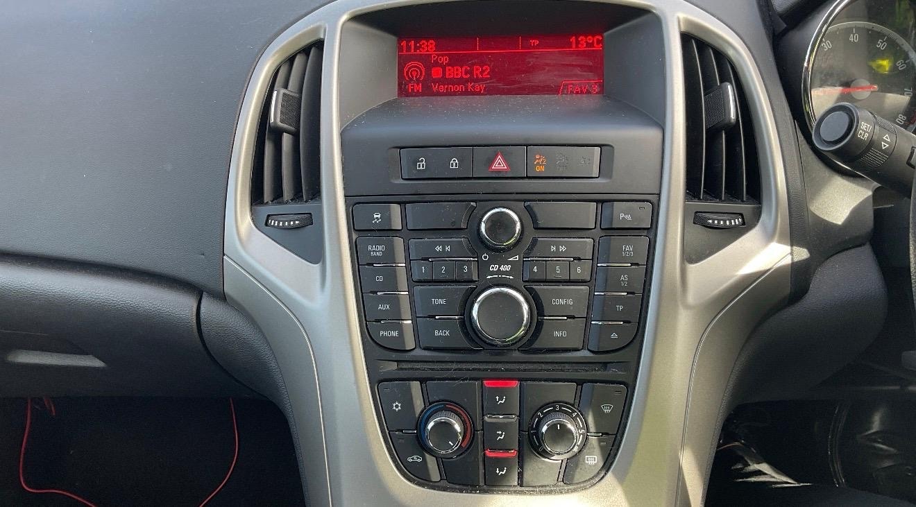 Used Vauxhall Astra 2011 for sale - 78108809: Photo 10