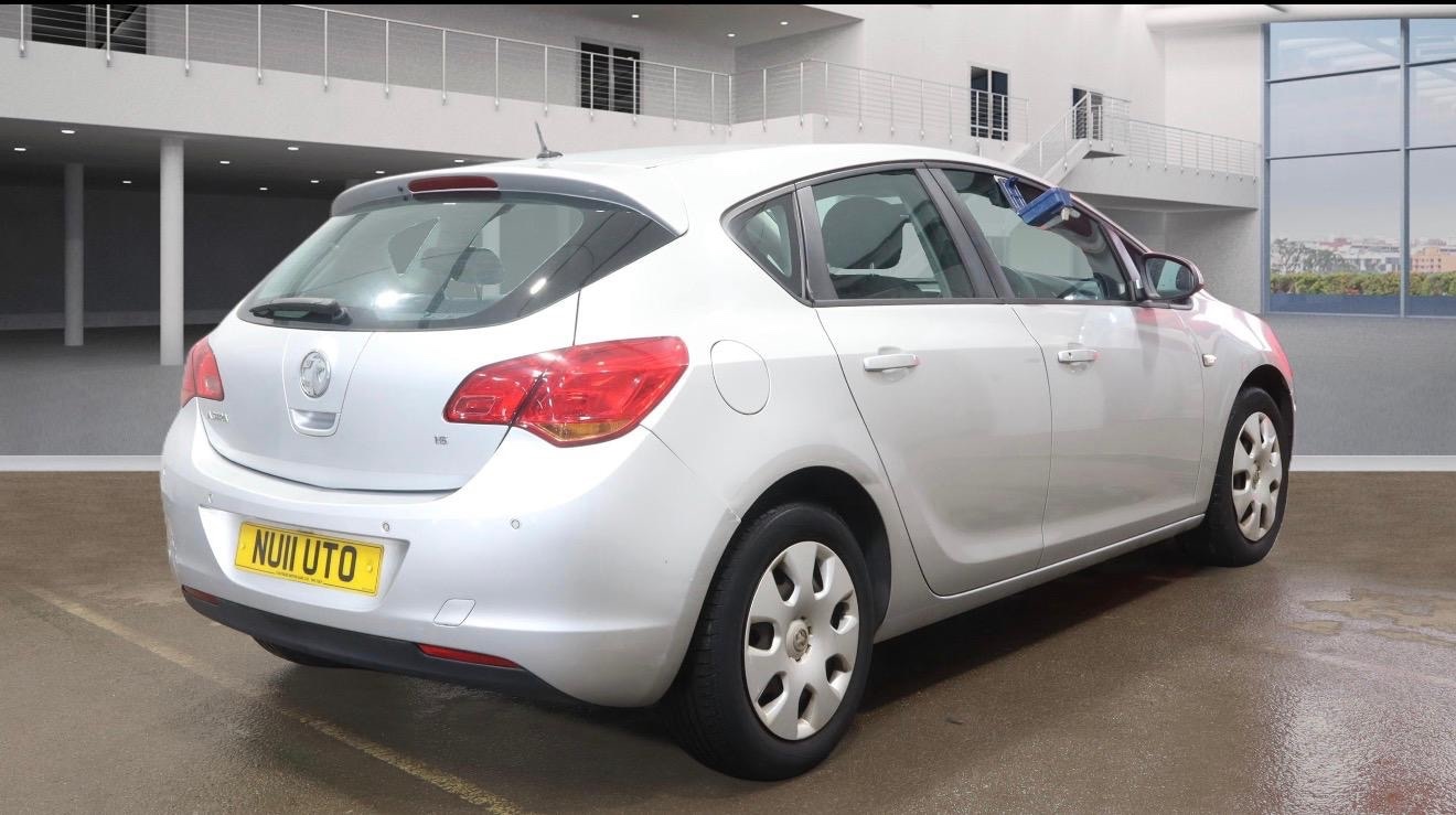 Used Vauxhall Astra 2011 for sale - 78108809: Photo 6