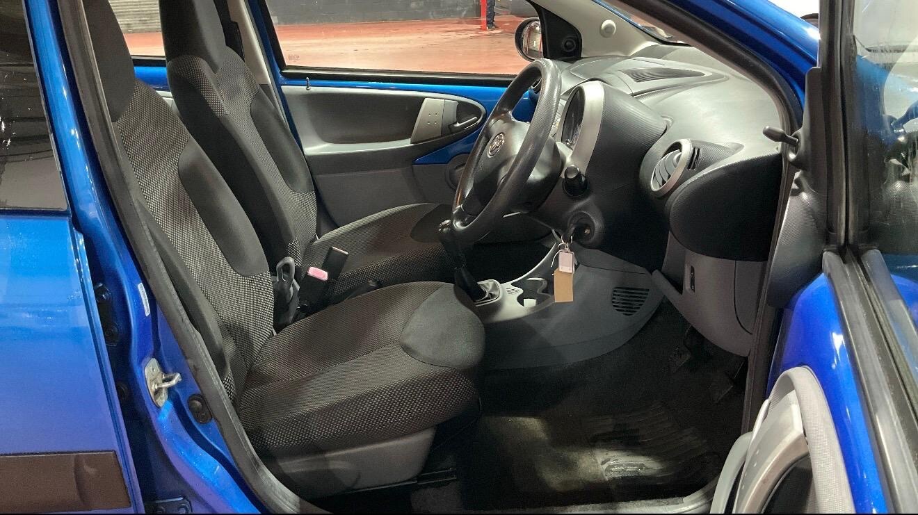 Used Toyota AYGO 2010 for sale - 78108823: Photo 10