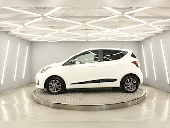 Used Hyundai i10 2019 for sale - 75304479: Photo