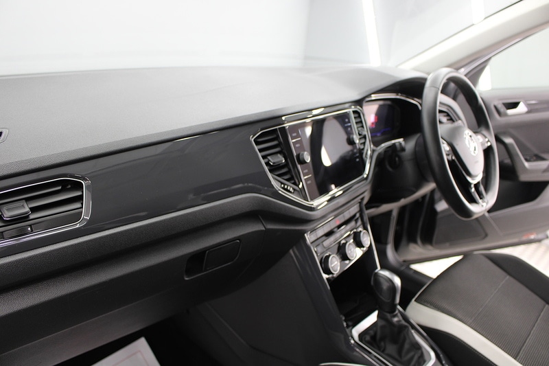 Used Volkswagen T-Roc 2020 for sale - 77114201: Photo 11