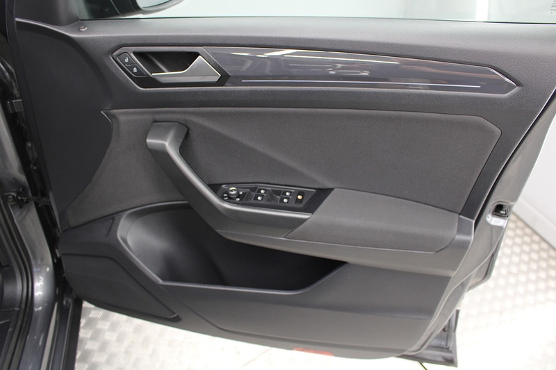 Used Volkswagen T-Roc 2020 for sale - 77114201: Photo 16