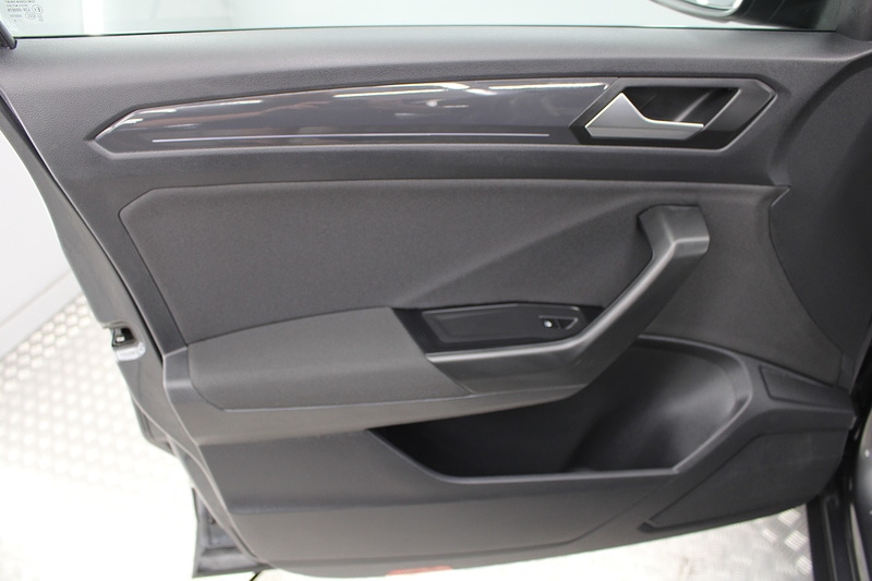 Used Volkswagen T-Roc 2020 for sale - 77114201: Photo 17