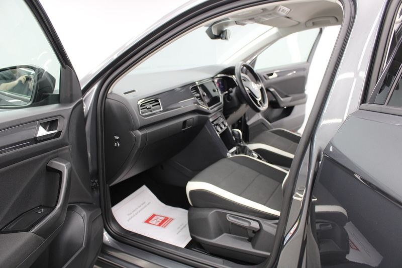 Used Volkswagen T-Roc 2020 for sale - 77114201: Photo 47