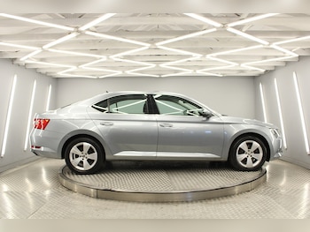 Used Skoda Superb 2016 for sale - 75283690: Photo