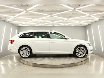 Used Skoda Superb 2015 for sale - 75556823: Photo