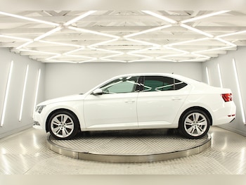 Used Skoda Superb 2016 for sale - 75556841: Photo