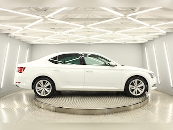 Used Skoda Superb 2016 for sale - 75556841: Photo