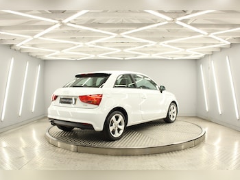 Used Audi A1 2017 for sale - 77014621: Photo