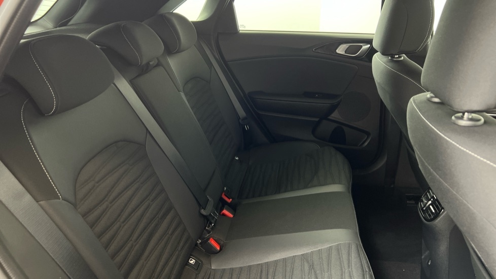 Used Kia Ceed 2025 for sale - 76869091: Photo 32