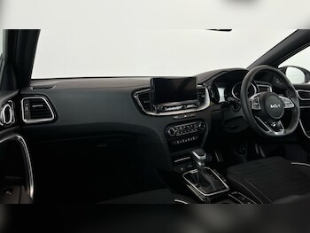 Used Kia Ceed 2025 for sale - 76869091: Photo