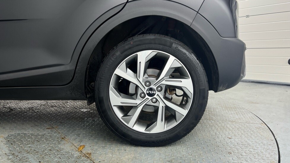 Used Kia Stonic 2025 for sale - 78137082: Photo 16