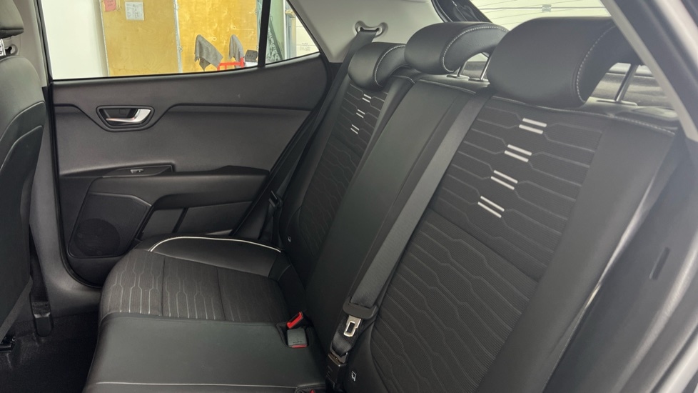 Used Kia Stonic 2025 for sale - 78137082: Photo 17