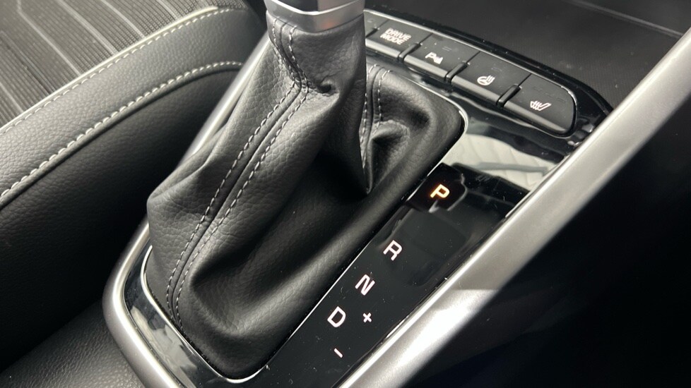 Used Kia Stonic 2025 for sale - 78137082: Photo 26