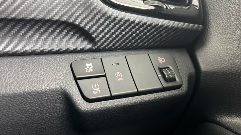 Used Kia Stonic 2025 for sale - 78137082: Photo 31