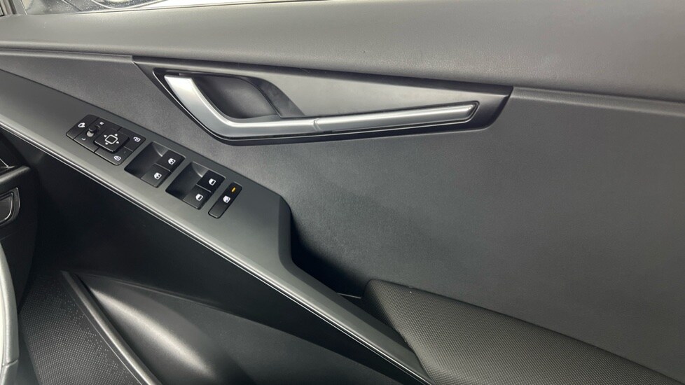 Used Kia Niro 2023 for sale - 76869889: Photo 15