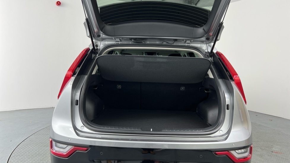 Used Kia Niro 2023 for sale - 76869889: Photo 8