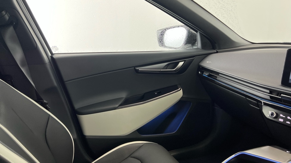 Used Kia EV6 2025 for sale - 76870831: Photo 31