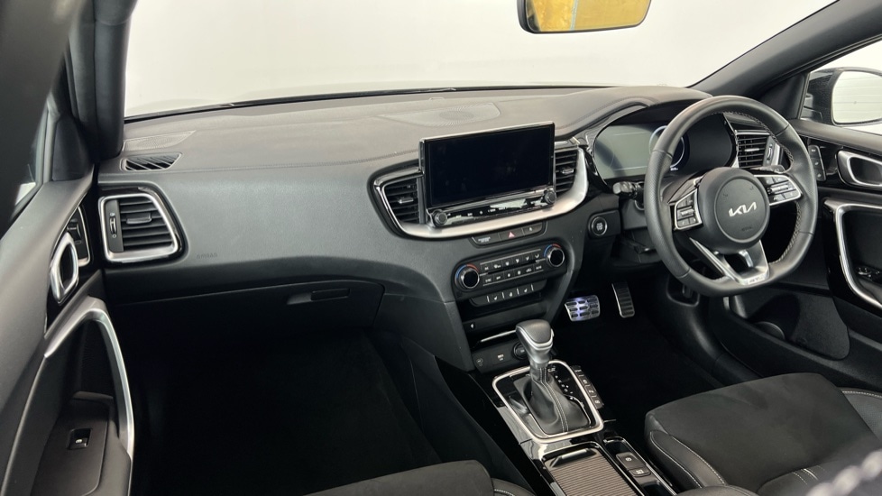 Used Kia XCeed 2025 for sale - 76375485: Photo 3