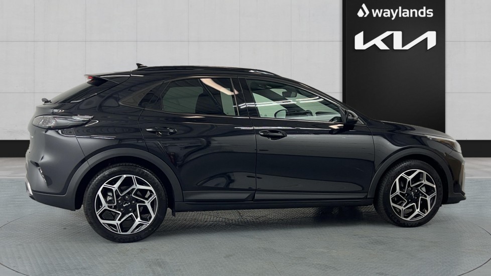 Used Kia XCeed 2025 for sale - 76375485: Photo 4