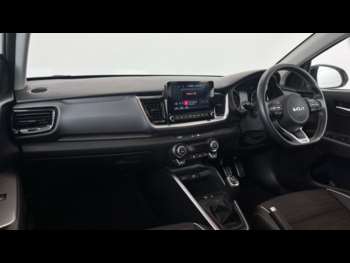 Used Kia Stonic 2022 for sale - 75285799: Photo