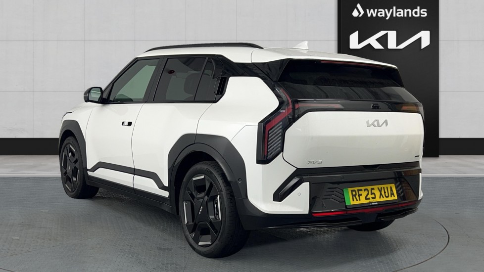 Used Kia EV3 2025 for sale - 76519442: Photo 2