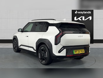 Used Kia EV3 2025 for sale - 76519442: Photo