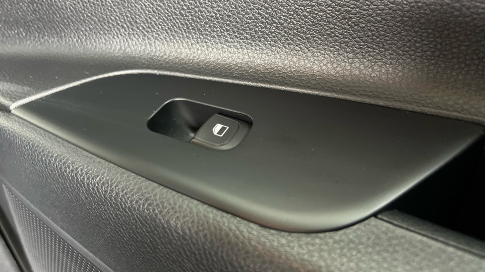 Used Kia Stonic 2020 for sale - 76888708: Photo 15