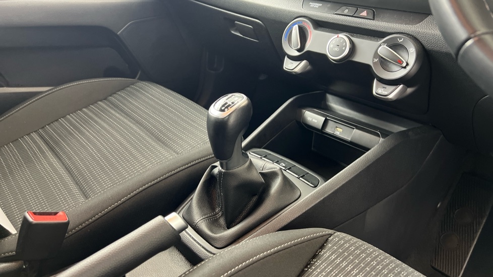 Used Kia Stonic 2020 for sale - 76888708: Photo 22