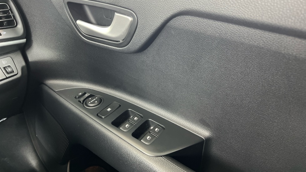 Used Kia Stonic 2020 for sale - 76888708: Photo 25