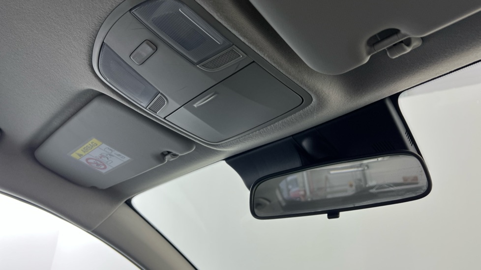 Used Kia Stonic 2020 for sale - 76888708: Photo 32