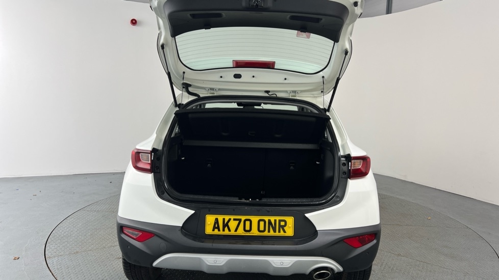 Used Kia Stonic 2020 for sale - 76888708: Photo 8