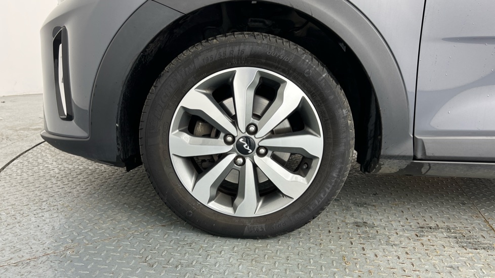 Used Kia Stonic 2022 for sale - 77075571: Photo 15